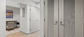 175 LEX - Walkable Downtown Lexington Condo