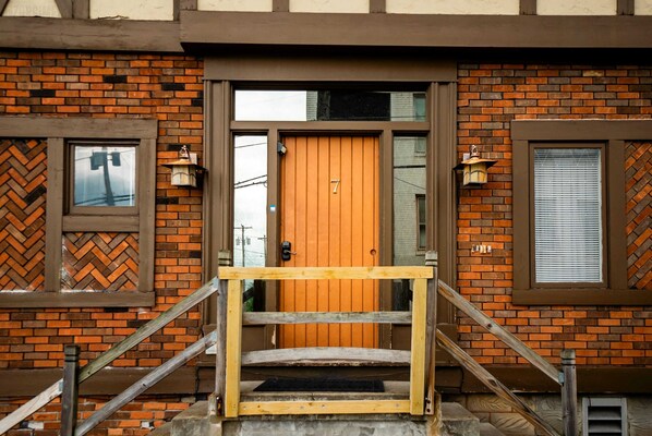 Exterior detail - Southwest-Chic Apartment | Epic City Views (Pittsburgh)