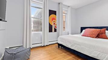 4 bedrooms, desk, blackout curtains, iron/ironing board