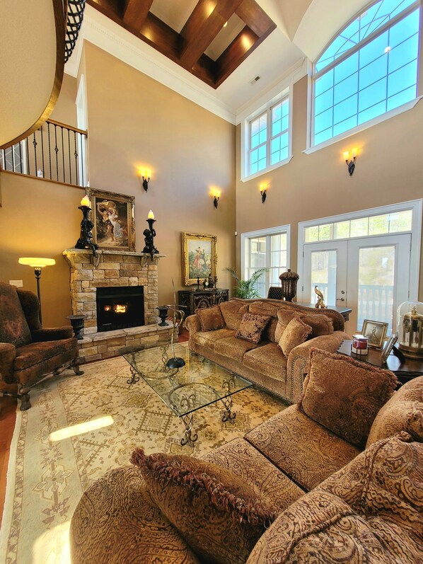 Living area - Smith's Happily Ever After BNB (Luttrell)