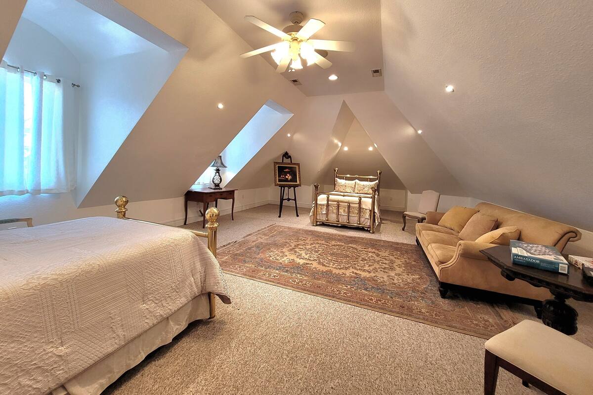 Luxury Suite