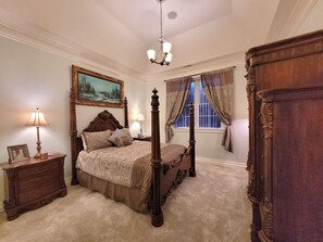 Room - Smith's Happily Ever After BNB (Luttrell)