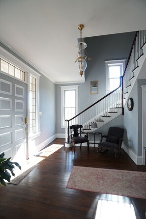 Pintu masuk interior