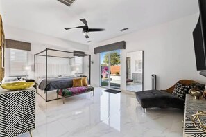 3 chambres, fer et planche Ă repasser, Wi-Fi, draps fournis