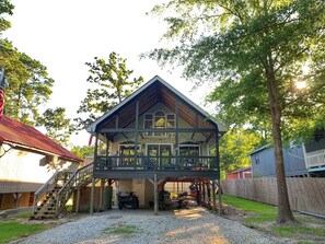Exterior - Murphy Lake House (Zavalla)