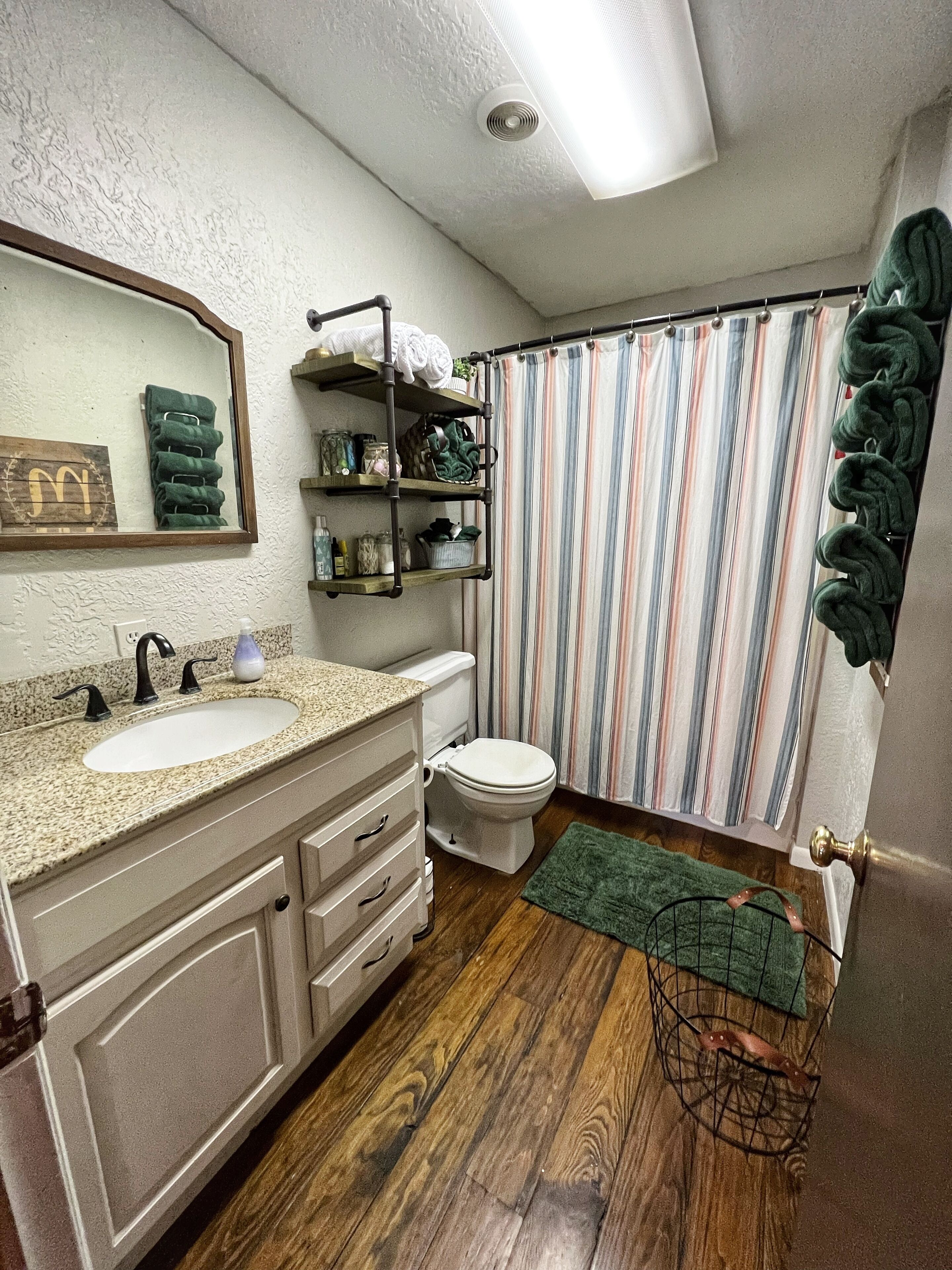 Murphy Lake House, Zavalla, TX Vacation Rental Cabin ByOwner