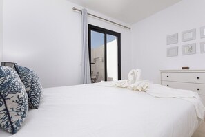 1 chambre, fer et planche Ă repasser, Wi-Fi, draps fournis