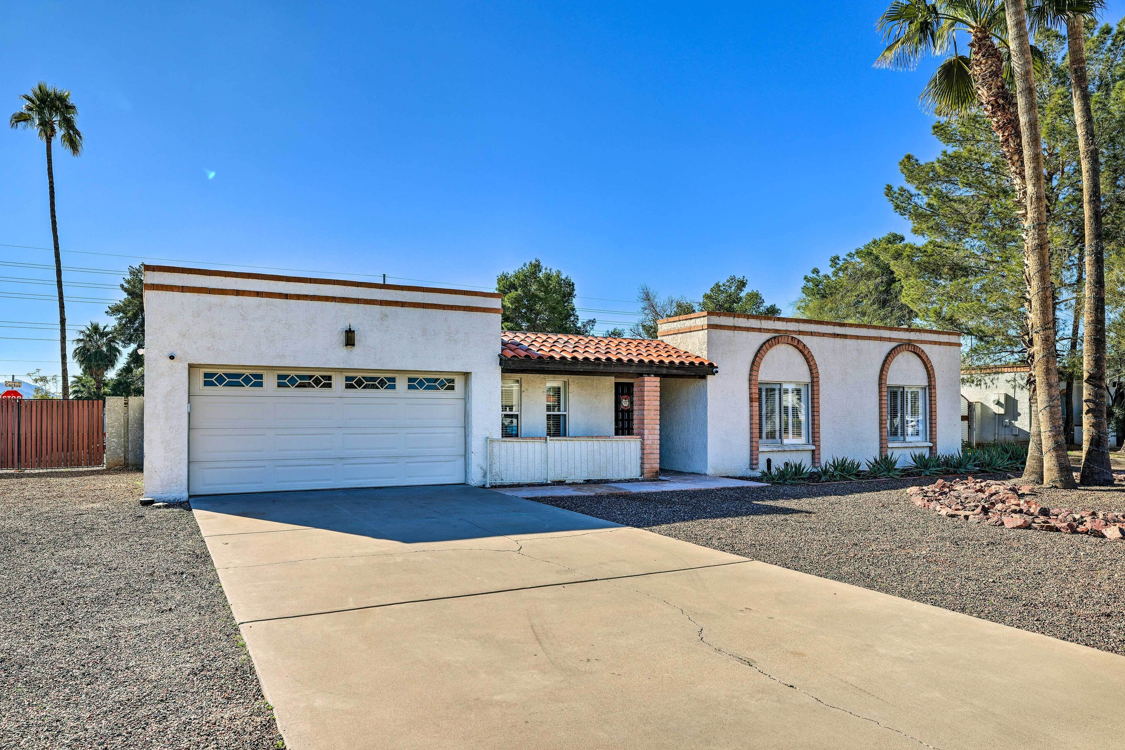 Chic Scottsdale Home w/ Pool & Game Room!