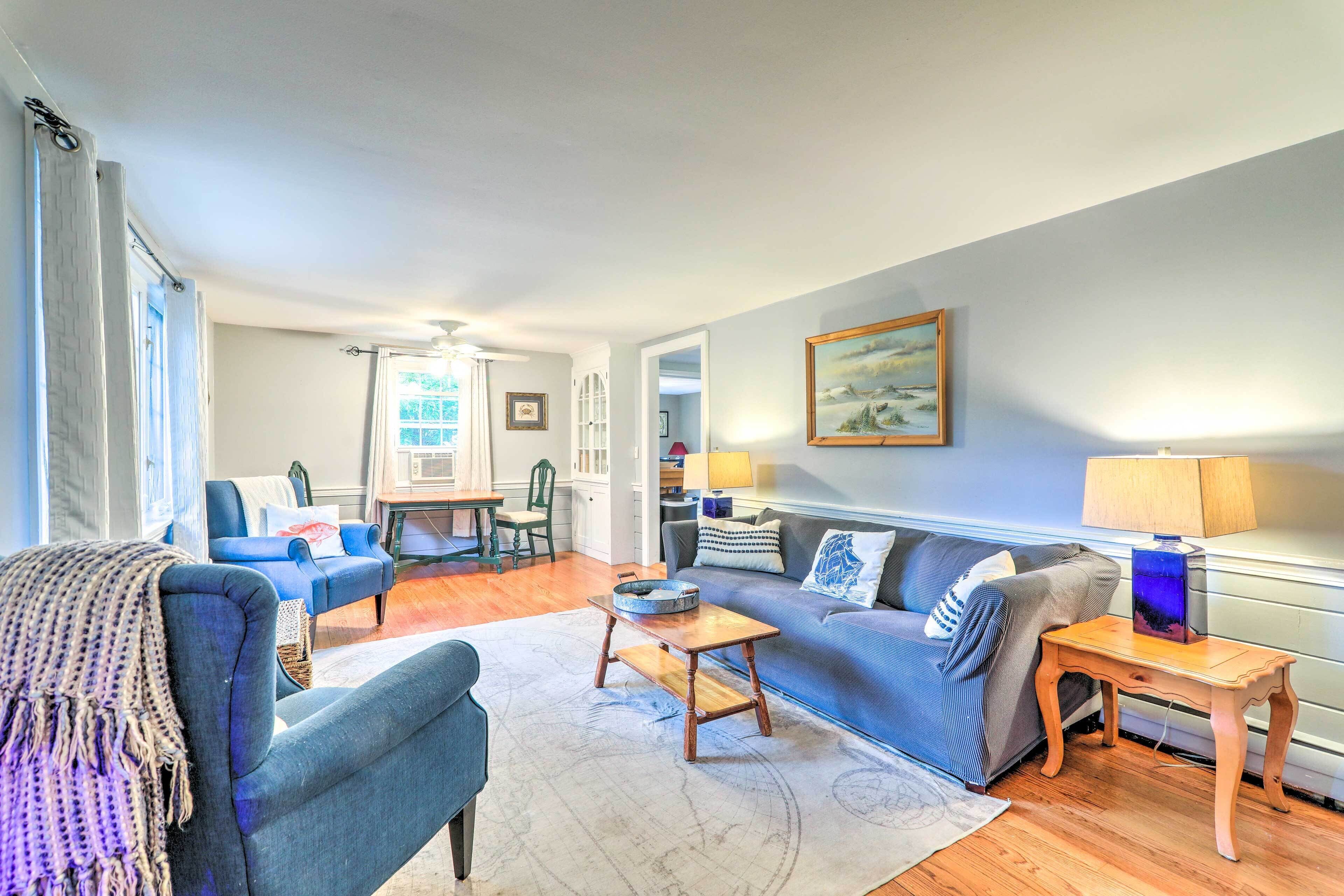 Yarmouth Cottage w/ Grill & Yard, Walk to Beach