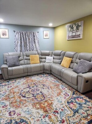 Interior - Charming 2 Bedroom Home Away From Home Apartment (West Babylon)