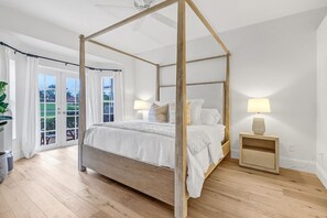 3 bedrooms, desk, iron/ironing board, WiFi