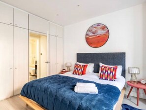 1 bedroom, WiFi, bed sheets - Chelsea Posh Apartment (London)