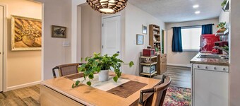 Ideally Located House - 9 Mi From Route 66!