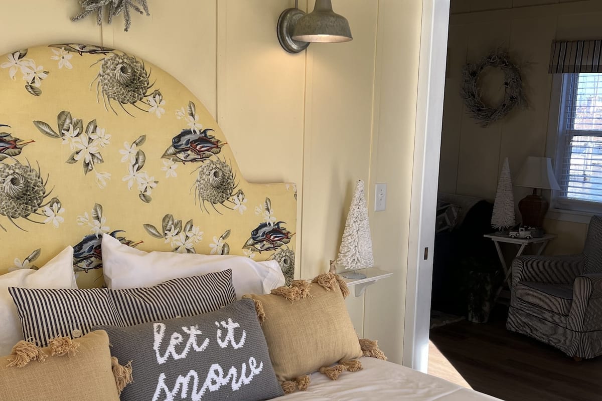 Cabin | Iron/ironing board, WiFi (free)