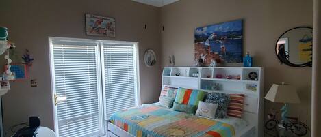 4 chambres, fer et planche à repasser, Wi-Fi gratuit, draps fournis