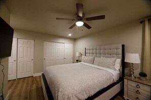 4 chambres, fer et planche à repasser, accès au Wi-Fi (inclus)