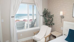 Interior detail - Black Sands Inn (Shelter Cove)