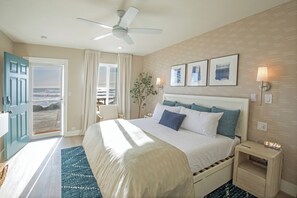 Iron/ironing board, bed sheets - Black Sands Inn (Shelter Cove)