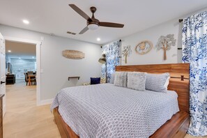 4 bedrooms, iron/ironing board, Internet, bed sheets