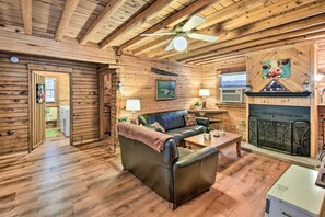 TV, fireplace - Blairsville Cabin w/ Fire Pit, 7 Mi to Dtwn! (Blairsville)