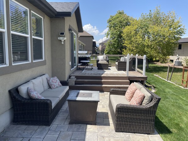 Terrace/patio - Cozy 6 bedroom with tons of living and sleep space (Orem)