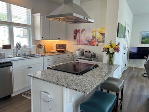 Fridge, microwave, oven, stovetop - New Luxury Smart Home w Courtyard (Fayetteville)