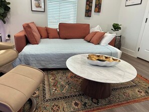 Interior - New Luxury Smart Home w Courtyard (Fayetteville)