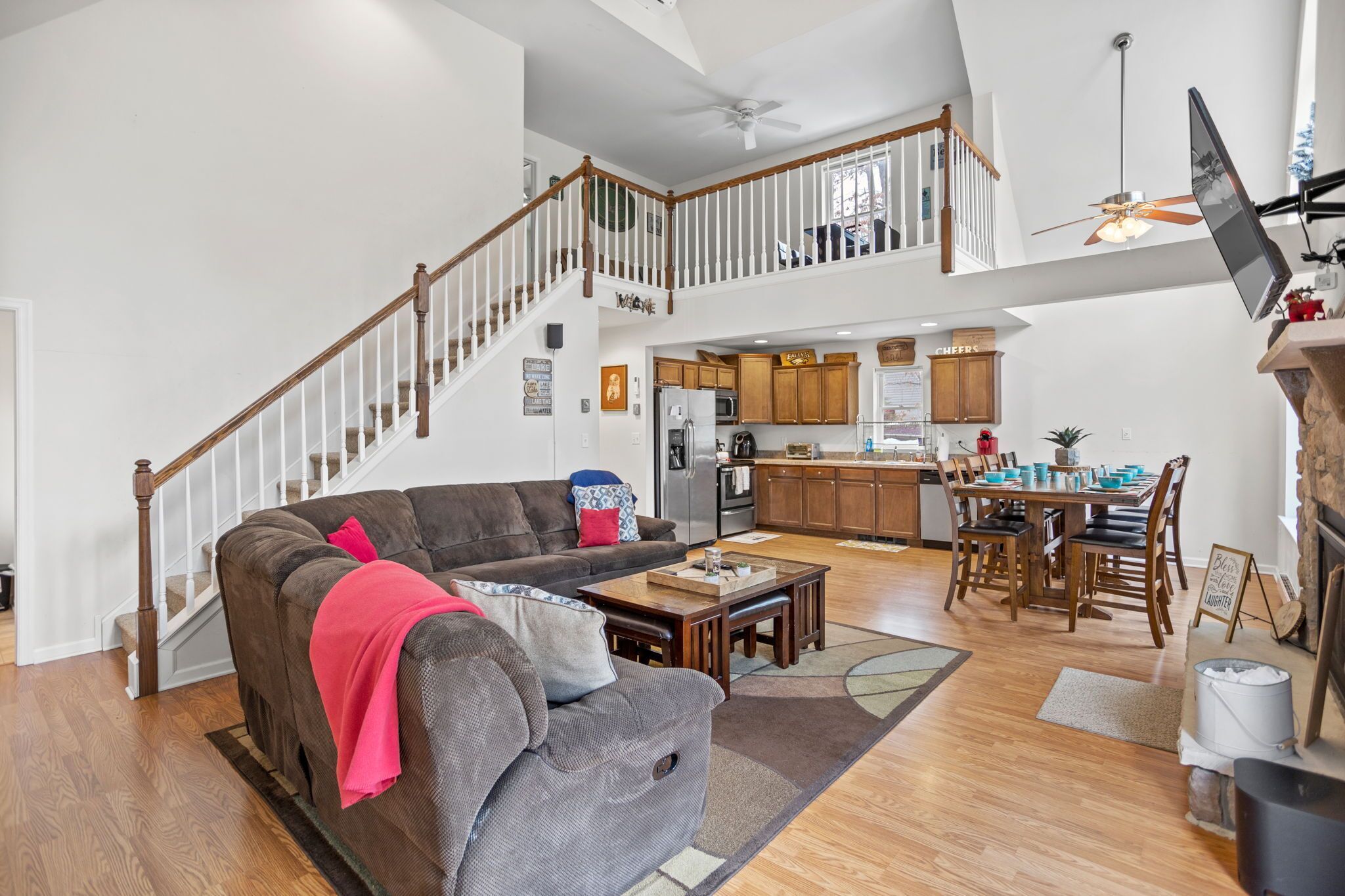 Beautiful Chalet located in Amenity Filled Community!