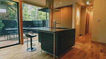 (TOKI) A Private Three-Bedroom Villa with a Garden, Foot Bath, and Kitchen | Private kitchen | Full-size fridge, microwave, oven, stovetop