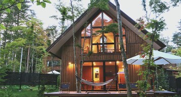 Cottage, 1 Bedroom | Premium bedding, down comforters, desk, laptop workspace