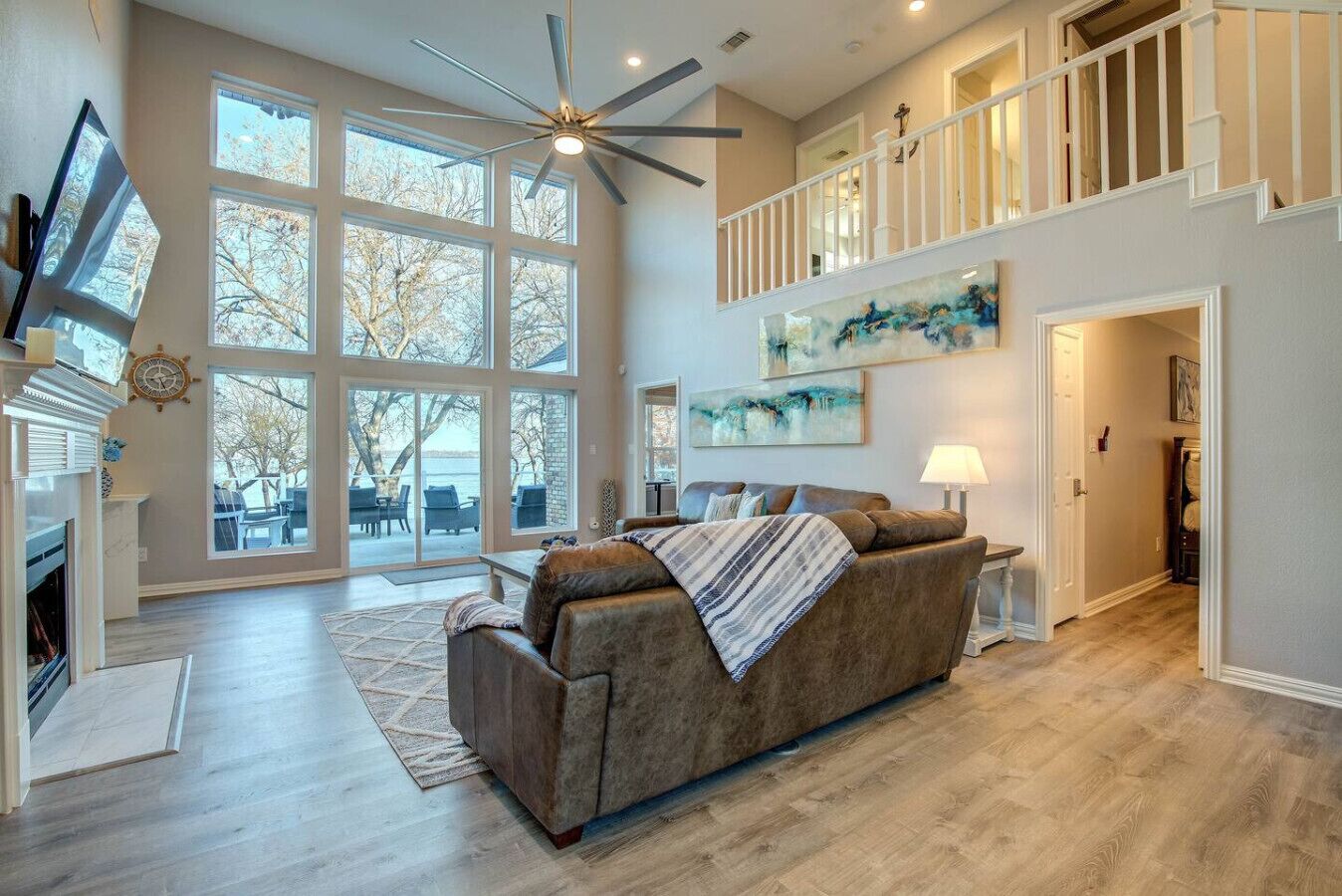 Smart TV, fireplace, video games