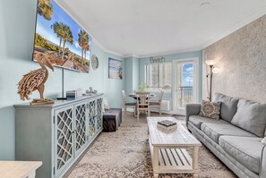 Smart TV, books - Ocean View King Suite w/ Private Balcony/Pools + Beach Access/Sleeps 4 (Myrtle Beach)