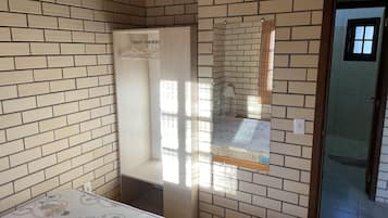 Cabane Standard | 1 chambre, lits pliants/supplémentaires gratuits, Wi-Fi gratuit