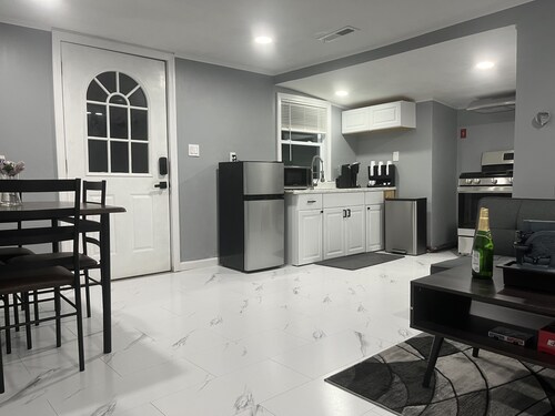 Cozy remodeled apartment near Franconia State park ( unit 3)