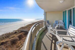 Property grounds - Premier oceanfront condo: pools, lazy river, bar (North Myrtle Beach)