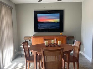 Dining - Calling all Snowbirds! Beautiful Resort Living at Cathedral Canyon Country Club! (Cathedral City)