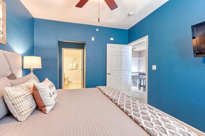 Luxurious fully furnished rental near Parker/DTC located on Happy Canyon Trail