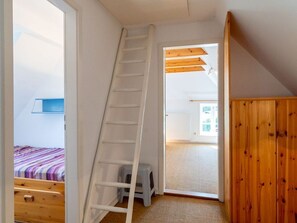 3 soverom, strykejern/-brett, wi-fi og sengetøy