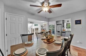 Dining - The Easy St Chalet in Albrightsville (Albrightsville)