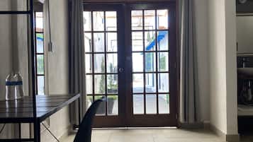 Superior Room, 1 King Bed, Mountain View | 1 bedroom, free WiFi