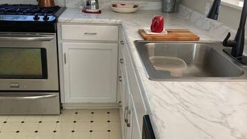 Fridge, microwave, oven, dishwasher