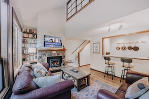 Living area - 55sw - Fireplace - D/W - W/D - Wi-fi - Sleeps 4 (Deming)