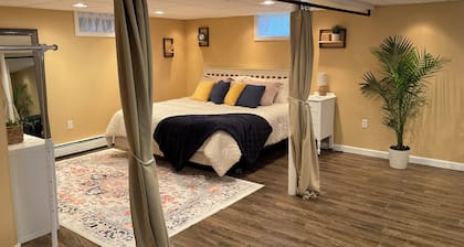 Beautiful, single story ranch. Next to city park with ocean view!