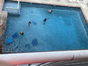 Outdoor pool - Ocean Block Condo steps away from the beach in Wildwood Crest NJ (North Wildwood)