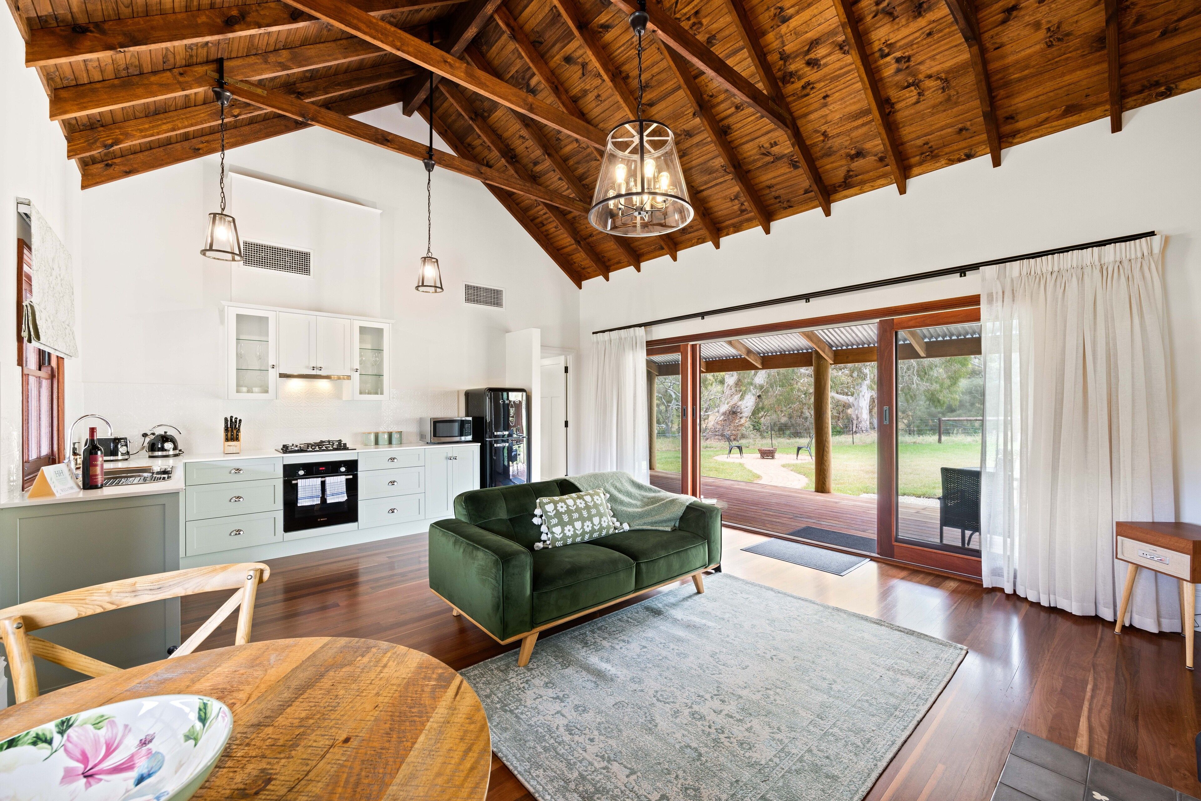 别墅 | 1 多间卧室、高档床上用品、加厚床垫、特色装修