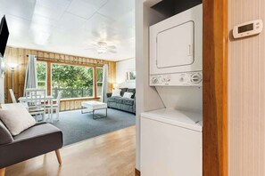 TV, offices - Ground Floor Riverside Cottage with Patio! (Bend)
