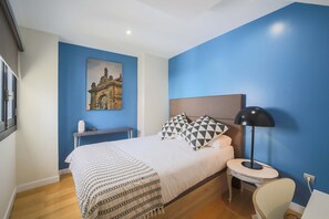 2 chambres, fer et planche à repasser, Wi-Fi gratuit, draps fournis