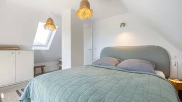 3 bedrooms, iron/ironing board, WiFi