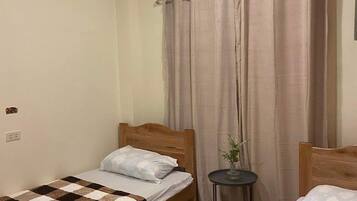 Free WiFi, bed sheets