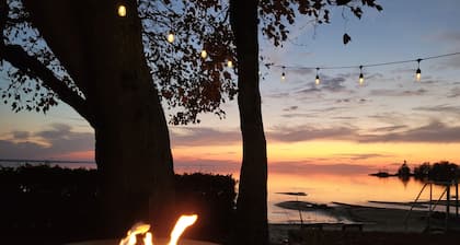 Cozy Beachfront Cottage